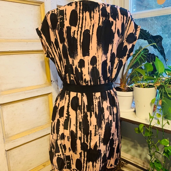 Aqua 100% Silk Pink and Black Mini Dress - Picture 5 of 10